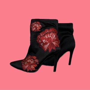 Elegant Black and Red Embroidered Women's Ankle Boots